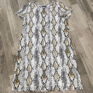 Express White/Gold/Black Snakeskin print dress - size M